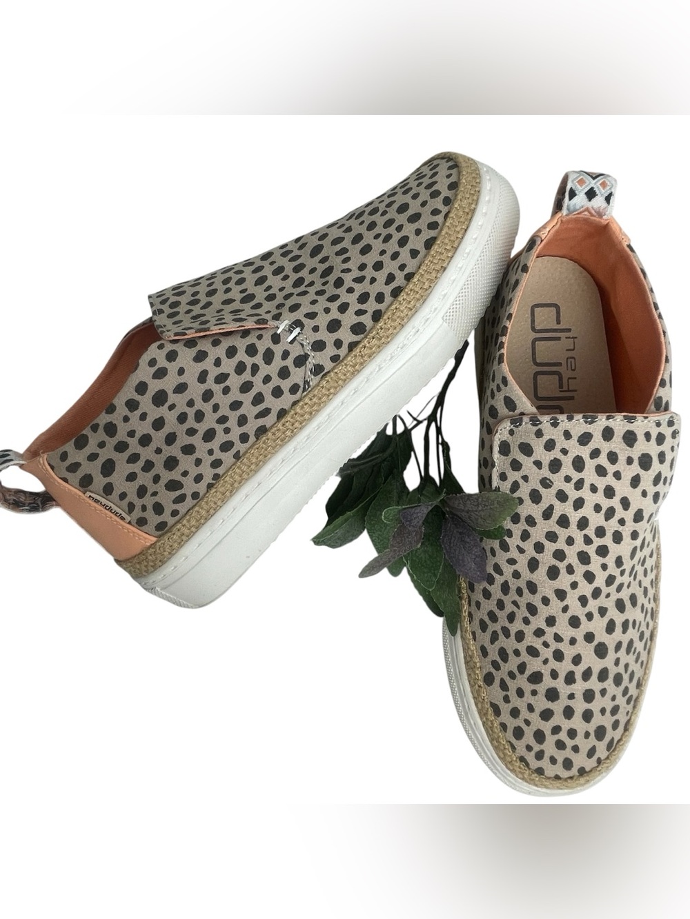 HEY DUDE WMNS Peyton Cheetah Beige Shoes Slip On Aztec Boho Festival US 8 EU 39
